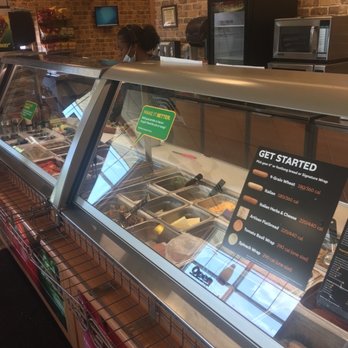 Subway - Employee refused to put on mask properly - Sandwiches Near Me - Fort Wayne, Indiana Subway - Employee refused to put on mask properly - Sandwiches Near Me - Fort Wayne, Indiana