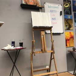 Creative Art & Wine Studio