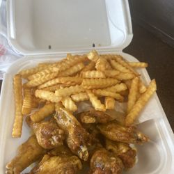 ATL Wings - 12 Wings Special & Fries $11.49