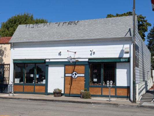 World Ground Cafe by null