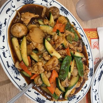 Yao Fine Chinese Cuisine - Garlic Chicken - Chinese Near Me - Gilbert, Arizona Yao Fine Chinese Cuisine - Garlic Chicken - Chinese Near Me - Gilbert, Arizona