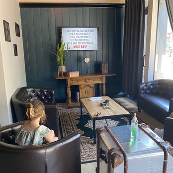 Escapology - Lobby is cute - Escape Games Near Me - San Francisco, California Escapology - Lobby is cute - Escape Games Near Me - San Francisco, California
