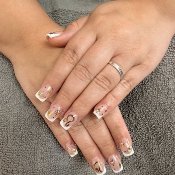 D’Lux Nails & Spa - Nail Salons Near Me - Westminster, California D’Lux Nails & Spa - Nail Salons Near Me - Westminster, California