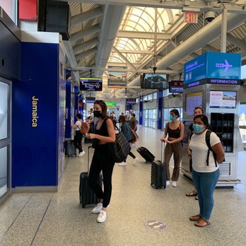 Airtrain Jamaica - Kiosk to purchase tickets - Train Stations Near Me - Jamaica, New York Airtrain Jamaica - Kiosk to purchase tickets - Train Stations Near Me - Jamaica, New York