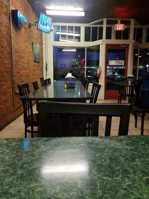 Qs Restaurant by null