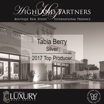 Tabia Berry - Corcoran Icon Properties - Real Estate Agents Near Me - Oakland, California Tabia Berry - Corcoran Icon Properties - Real Estate Agents Near Me - Oakland, California