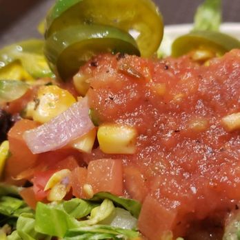 Cabo Fresh Mexican Grill - Lettuce,chicken,corn ,pico de gallo ,jalapeño ,it was nice and fresh  And the staff was really friendly - Mexican Near Me - Smithtown, New York