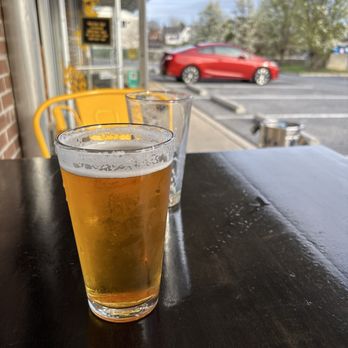 BierBath - Enjoying an IPA outdoors - New American Near Me - Sykesville, Maryland BierBath - Enjoying an IPA outdoors - New American Near Me - Sykesville, Maryland