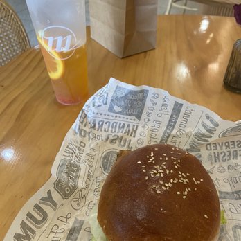 Zimo Bakery & Cafe - Spicy Crispy Chicken Sandwich Hawaii Fruit Tea - Bakeries Near Me - Tampa, Florida Zimo Bakery & Cafe - Spicy Crispy Chicken Sandwich Hawaii Fruit Tea - Bakeries Near Me - Tampa, Florida