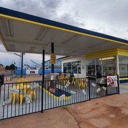 Colonel Mustard Hot Dogs - Exterior of restaurant.