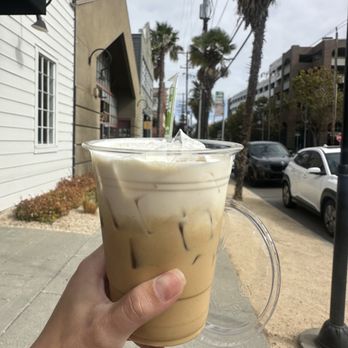 Kitsch Coffee - Caramel Latte with Cold Foam - Coffee & Tea Near Me - Oakland, California