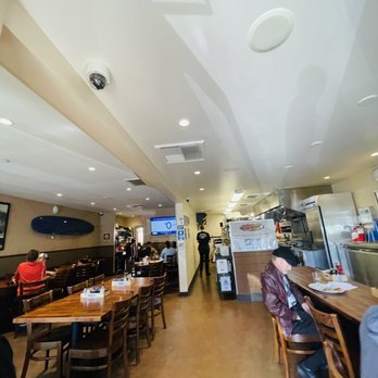 Hollywood Beach Cafe - Entrance - Breakfast & Brunch Near Me - Oxnard, California Hollywood Beach Cafe - Entrance - Breakfast & Brunch Near Me - Oxnard, California