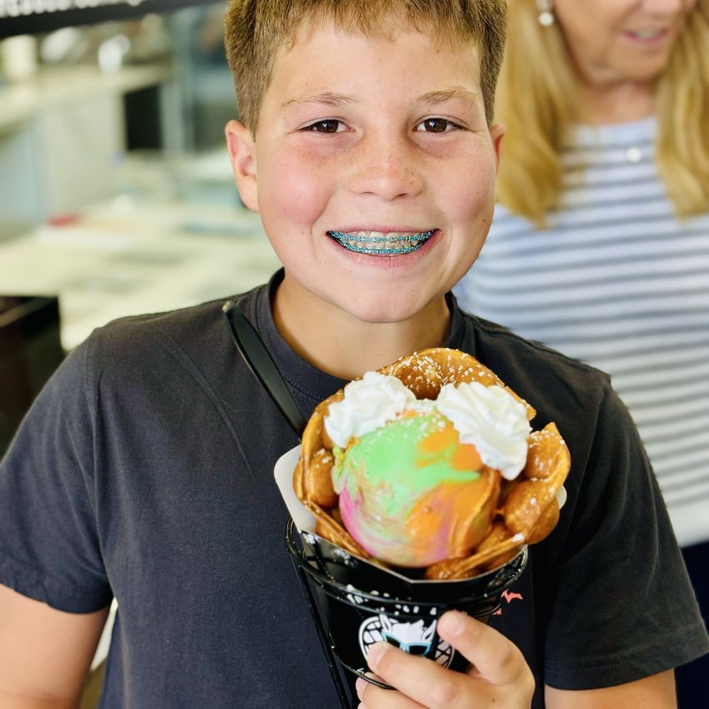 The Dolly Llama - Check out the rainbow sherbet in Llama Gone Nuts Bubble Waffle - Ice Cream & Frozen Yogurt Near Me - Yucaipa, California The Dolly Llama - Check out the rainbow sherbet in Llama Gone Nuts Bubble Waffle - Ice Cream & Frozen Yogurt Near Me - Yucaipa, California