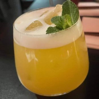 Gon Bui Restaurant Bar - Chinese Near Me - Laval, Quebec