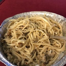 Linguine w/ White Clam Sauce Linguine w/ White Clam Sauce