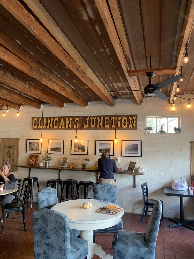 Clingans Junction-  cabins + coffee Logo
