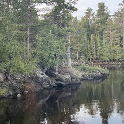 Rainy Lake Houseboats - Rock bay