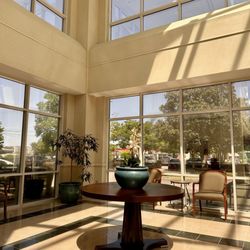 Lexington Medical Center Lexington - Lobby