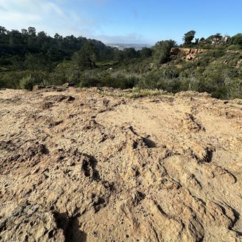 Crest Canyon Park - Parks Near Me