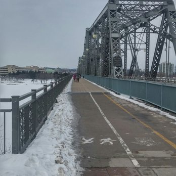 Royal Alexandra Interprovincial Bridge - The pedestrians walk from the eastern end (Ottawa) - Landmarks & Historical Buildings Near Me
