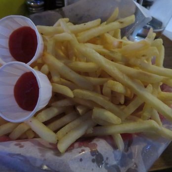 Matt's Bar - Fries - Burgers Near Me - Minneapolis, Minnesota