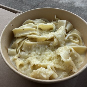 Luce - Cacio e pepe - Italian Near Me - Charlottesville, Virginia