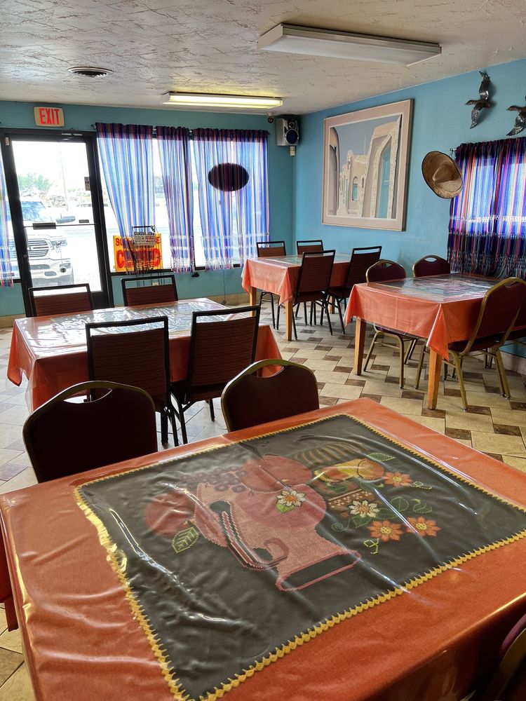 BURRITOS Y MAS Updated September 2024 12 Photos 4284 US 64, Kirtland, New Mexico Mexican