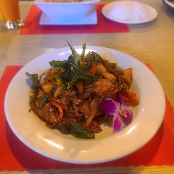 Thai Thai Restaurant - Spicy Noodles - Thai Near Me - Oceanside, California