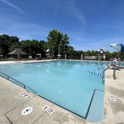 Washington Terrace Pool and Waterslide - Alternate view