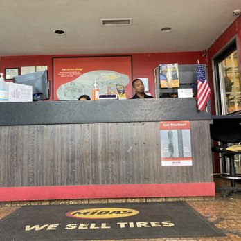 Midas - Just waiting...Check in area - Auto Repair Near Me - Wahiawa, Hawaii Midas - Just waiting...Check in area - Auto Repair Near Me - Wahiawa, Hawaii