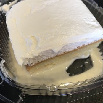 El Lechon De Negron - Tres Leches cake - Food Trucks Near Me - Union, New Jersey El Lechon De Negron - Tres Leches cake - Food Trucks Near Me - Union, New Jersey