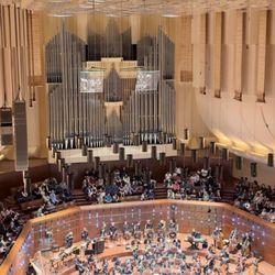 San Francisco Symphony - Classical Mystery Tour: A Tribute to the Beatles