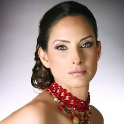 Shape & Beauty - ALEXA SPANISH  PATIENT COORDINATOR