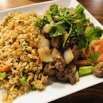 Pho Saigon Pasteur - Shaken Beef Fried Rice with Peas & Carrots - Vietnamese Near Me - Alhambra, California Pho Saigon Pasteur - Shaken Beef Fried Rice with Peas & Carrots - Vietnamese Near Me - Alhambra, California
