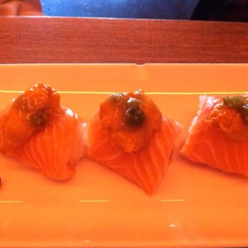Momo Sushi Shack - Salmon with uni - Japanese Near Me - Brooklyn, New York