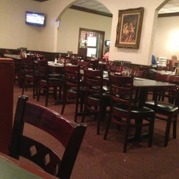 Gondolier - One dinning area of two, plenty of space. - Italian Near Me - Greeneville, Tennessee