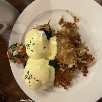 Pomegranate Bistro - Eggs Florentine.. Yum! - Breakfast & Brunch Near Me - Redmond, Washington Pomegranate Bistro - Eggs Florentine.. Yum! - Breakfast & Brunch Near Me - Redmond, Washington
