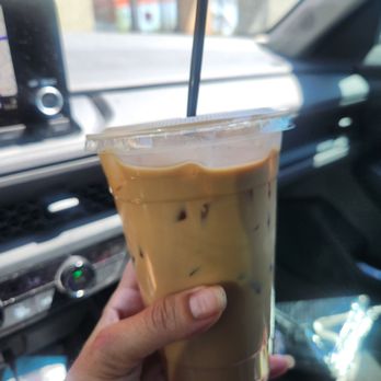Skimos Coffee Shop - Large iced Huckleberry cream latte - Coffee & Tea Near Me - Henderson, Nevada Skimos Coffee Shop - Large iced Huckleberry cream latte - Coffee & Tea Near Me - Henderson, Nevada