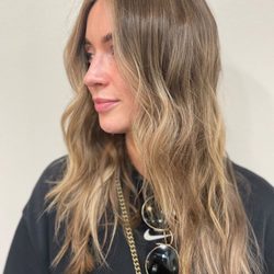 Create Hair Studio