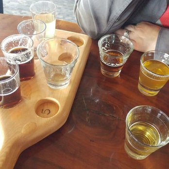 Calapooia Brewing Company - 8 beer flight. Great beers on tap! - Breweries Near Me - Albany, Oregon