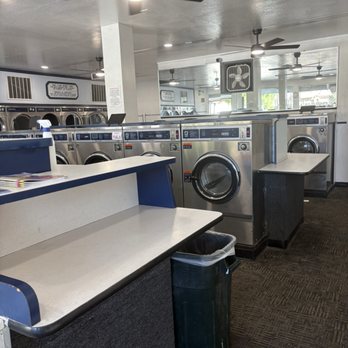 Laundry Basket South - Laundromat Near Me - San Clemente, California Laundry Basket South - Laundromat Near Me - San Clemente, California