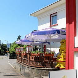 Fukuya Restaurant - Kleine Gartenterrasse und Biergarten