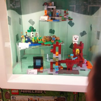 Lego Store - Toy Stores Near Me - Braintree, Massachusetts