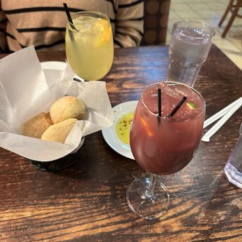 Bertucci's Italian Restaurant - Sangria - Italian Near Me - Springfield, Pennsylvania Bertucci's Italian Restaurant - Sangria - Italian Near Me - Springfield, Pennsylvania