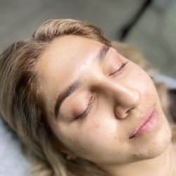Rosie’s Beauty & Brows - Brow Threading & Tinting