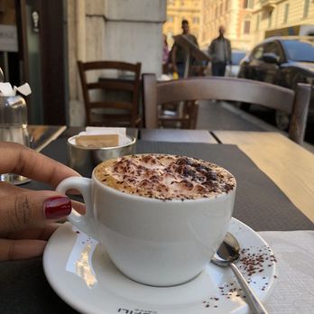 Rifugio Romano - Cappuccino - Pizza Near Me - Rome, RM Rifugio Romano - Cappuccino - Pizza Near Me - Rome, RM