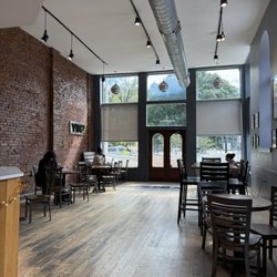 Yinz Coffee - Interior