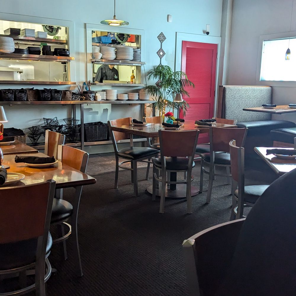 Aqua Restaurant - Love the furniture - Seafood Near Me - Beaufort, North Carolina Aqua Restaurant - Love the furniture - Seafood Near Me - Beaufort, North Carolina