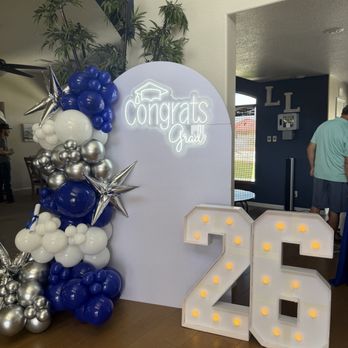 Balloons By Lindsey - Balloon Services Near Me