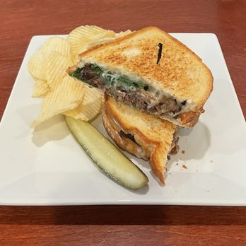Apollo Grill - Short Rib Melt - American Near Me - Bethlehem, Pennsylvania